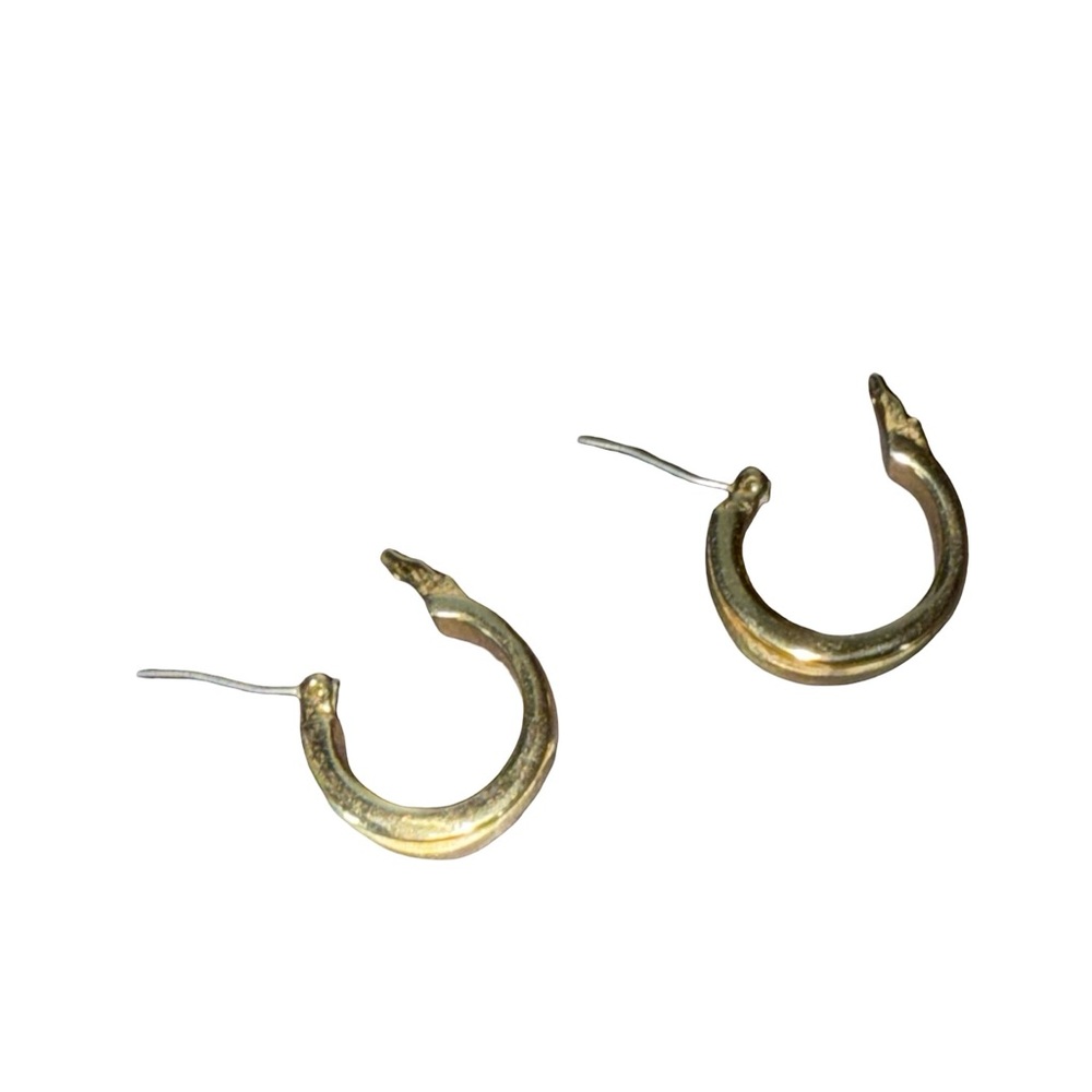 Vintage Monet Gold Tone Hoop Earrings - Picture 4 of 10